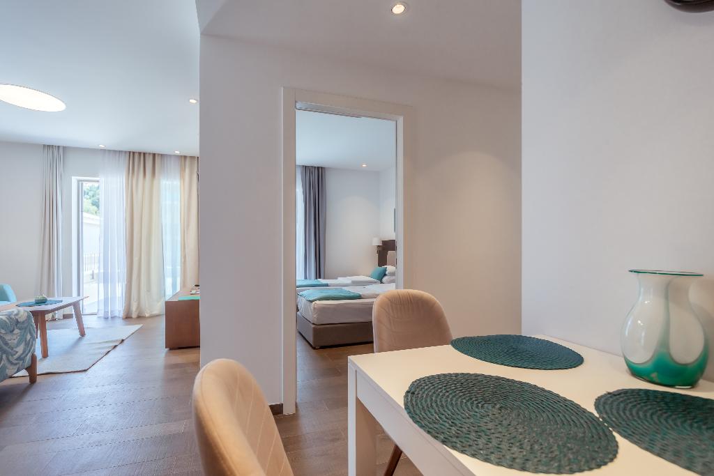 Hotel Eleven
