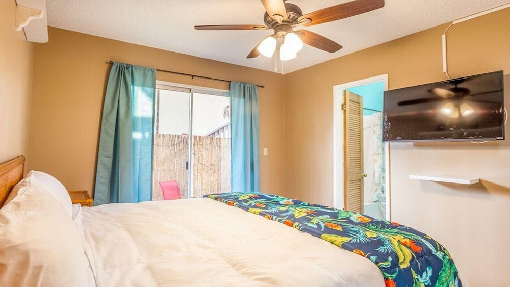 Hotel Kona Shores#130