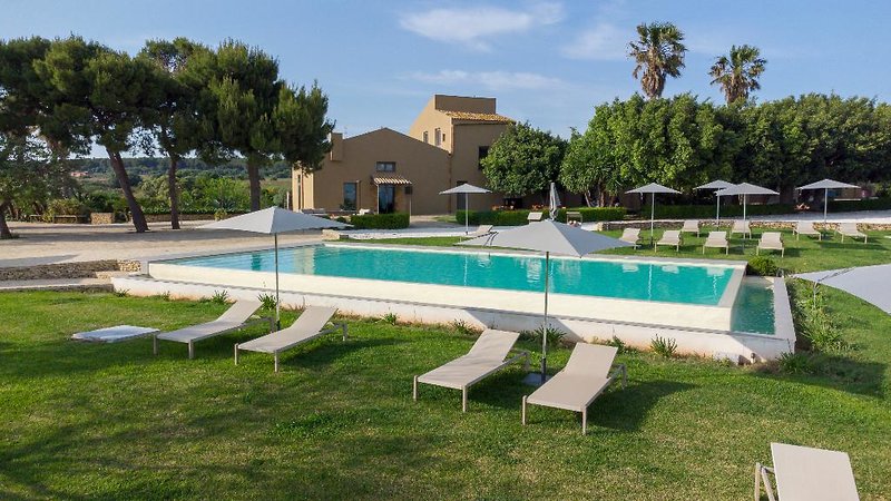 Hotel Masseria Del Carboj