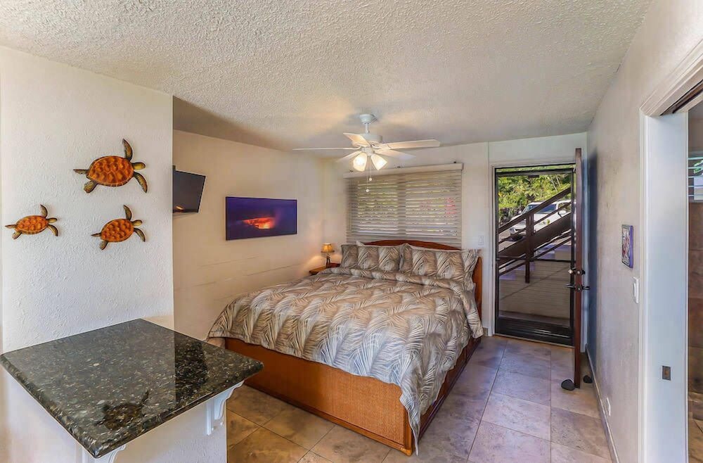 Kona White Sands A4 Romantic Ocean View!