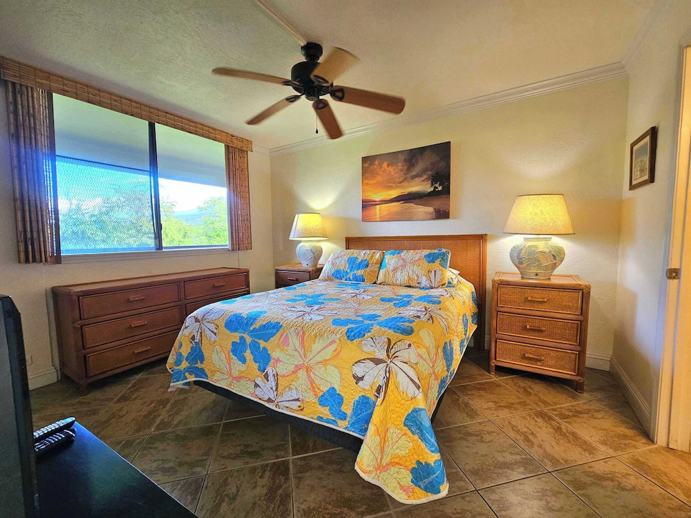 White Sands Village #309 A/C, Tennis & Pool!