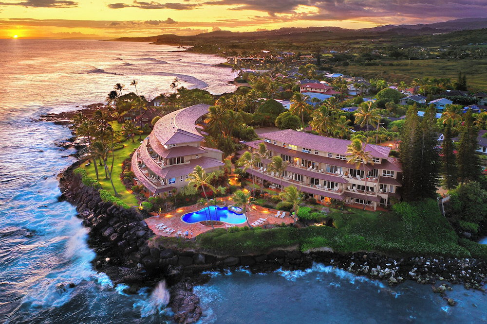 Hotel Whalers Cove Oceanfront Resort