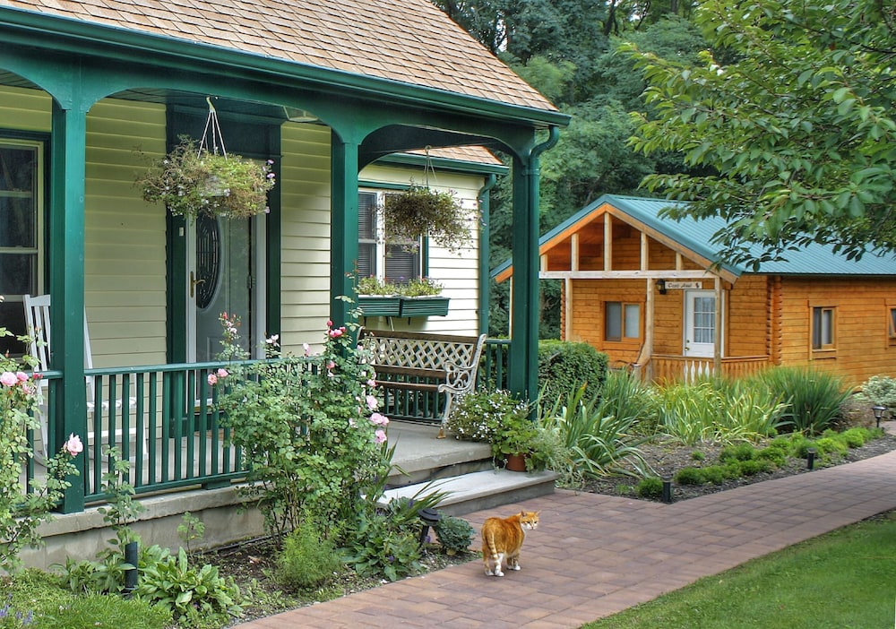 Hotel Los Gatos Bed & Breakfast