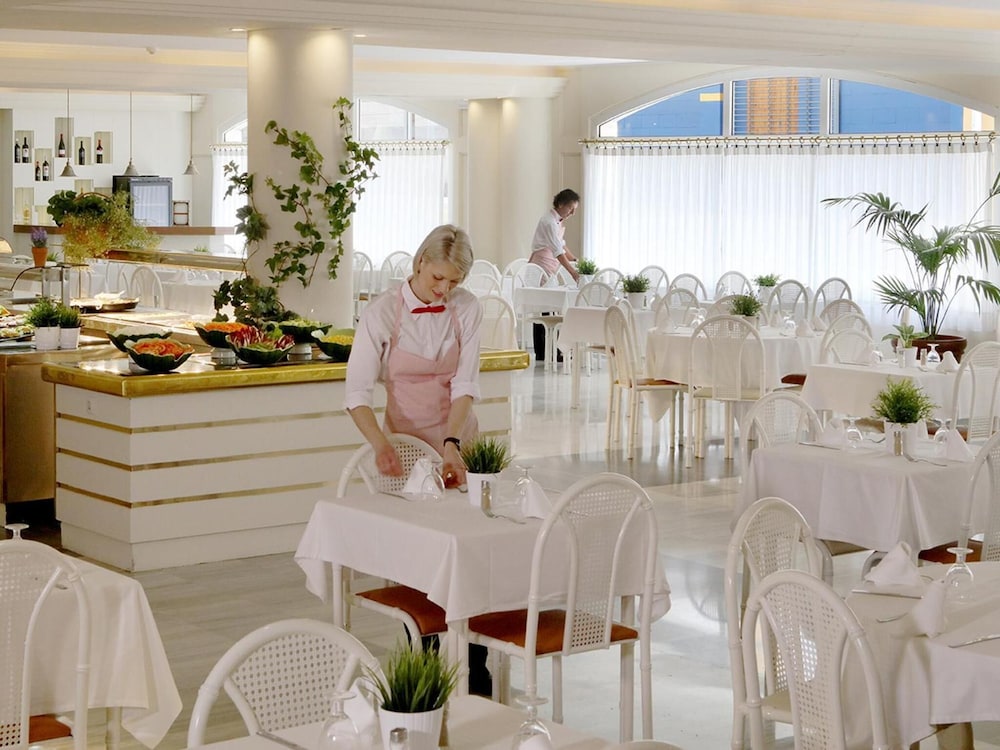 Augusta Club & Spa - Adults Only