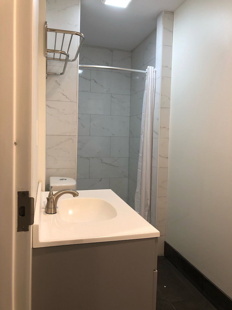 Hotel Lindenhurst Motel