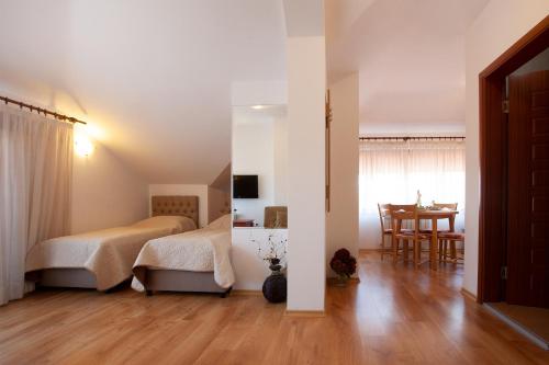 Guest House Ela