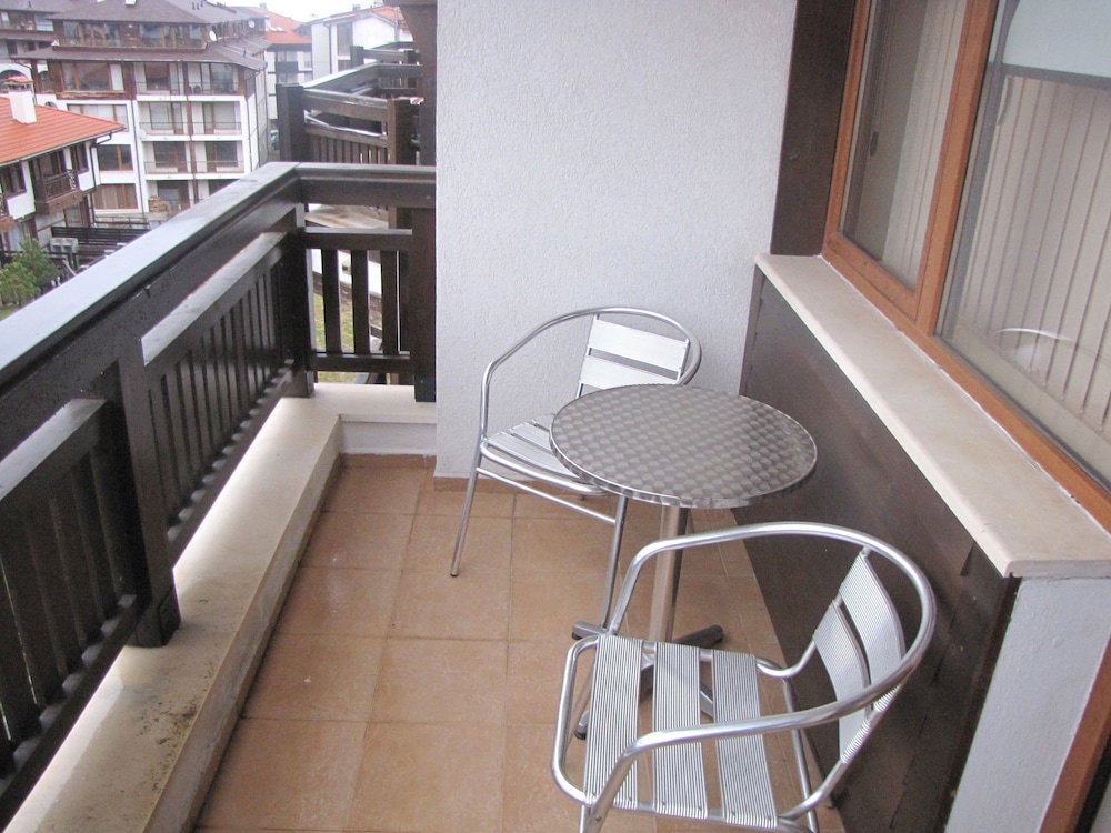 Edelweiss Inn Apartments