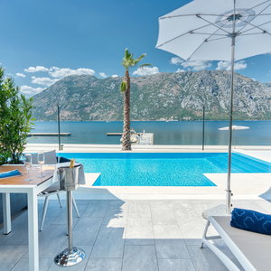 Hotel Blue Kotor Bay Premium Spa Resort cazare Kotor
