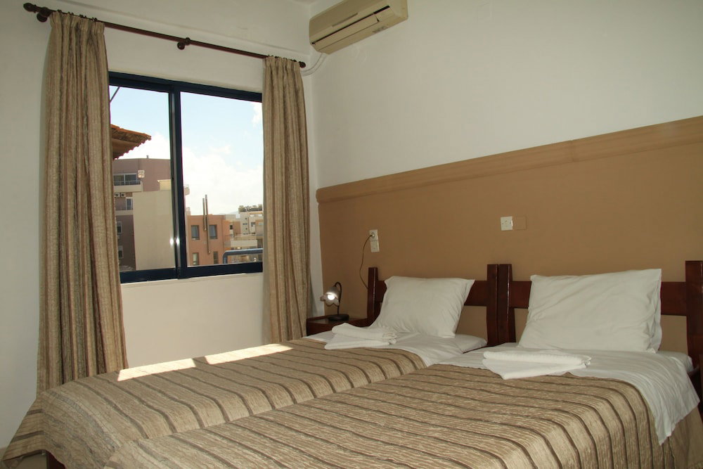 Danaos Hotel