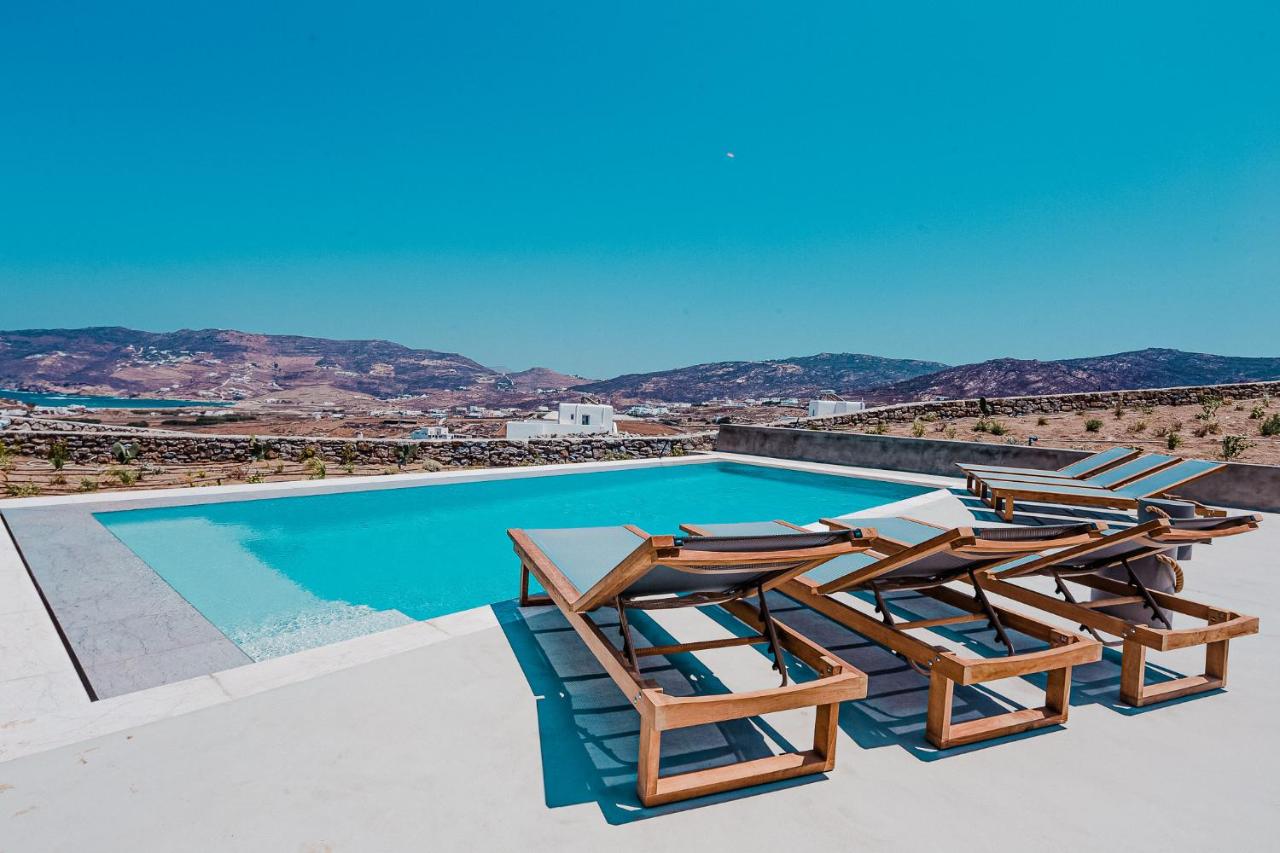Amarelo Suites