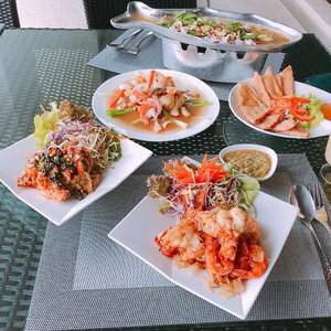 Hotel Seanery Beach Resort cazare Bang Saphan