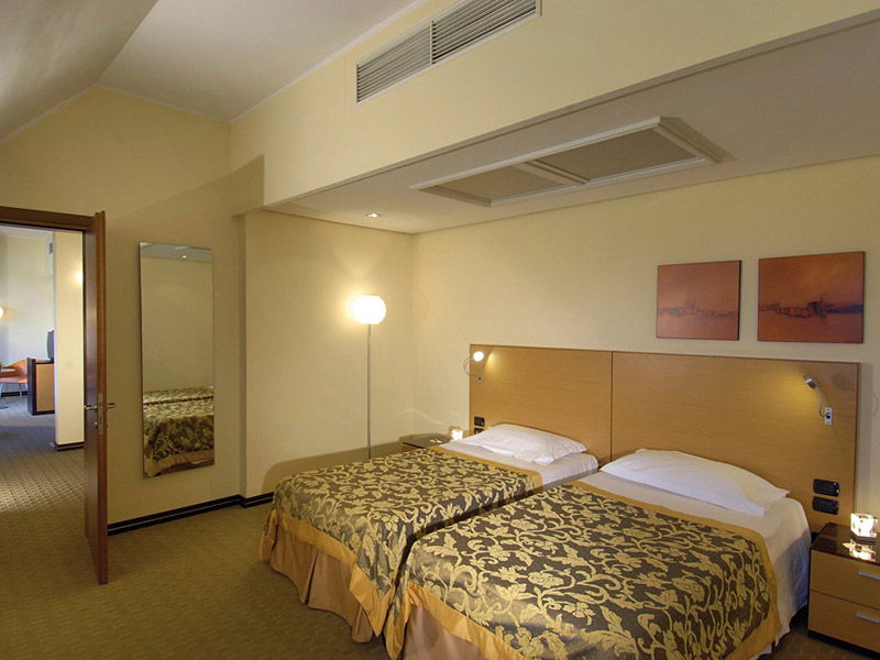 Hotel Nh Milano 2 Residence