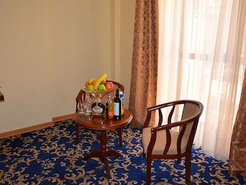 Hotel Royal Plaza Hotel In Yerevan