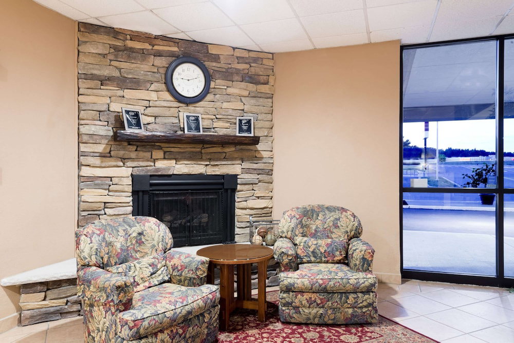 Ramada By Wyndham Watertown/Thousand Islands Ny