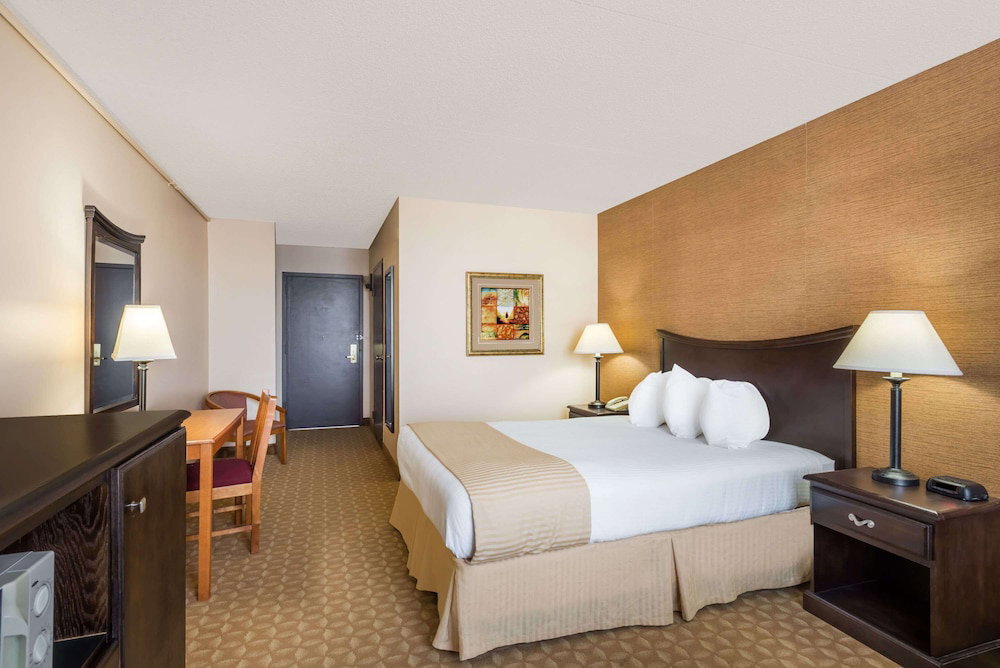 Ramada By Wyndham Watertown/Thousand Islands Ny