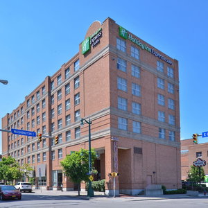Hotel Holiday Inn Express & Suites Buffalo Downtown - Medical Ctr By Ihg cazare Buffalo