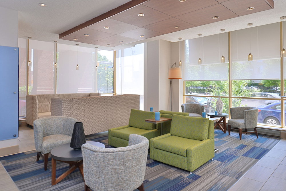 Holiday Inn Express & Suites Buffalo Downtown - Medical Ctr By Ihg