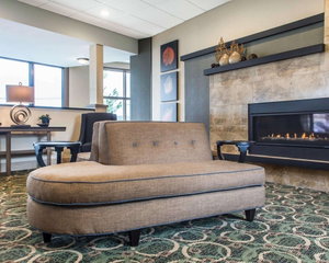 Hotel Quality Inn Geneseo cazare Geneseo