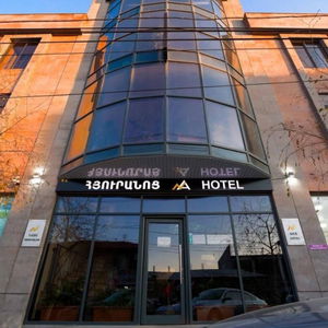 Hotel Nice Hotel & Tours cazare Yerevan