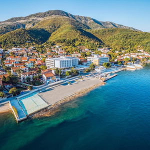 Hotel Carine Hotel Delfin cazare Herceg Novi