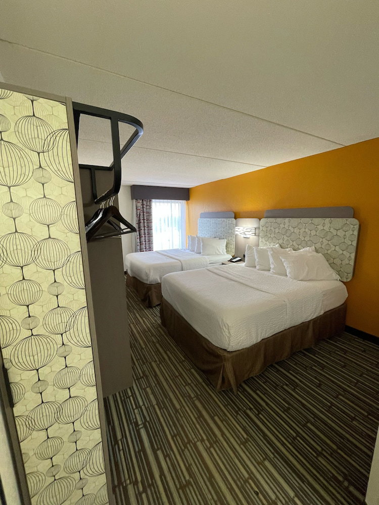 Spark By Hilton Syracuse Carrier Circle