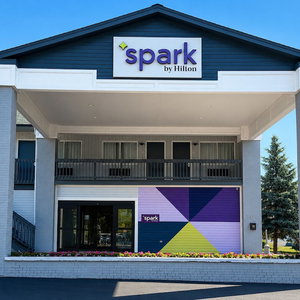 Hotel Spark By Hilton Lake George Outlets cazare Lake George
