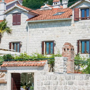 Sejur Apartments Babilon vacanta Kotor