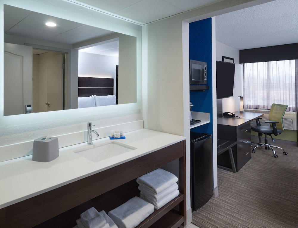 Holiday Inn Express Rochester - Greece By Ihg
