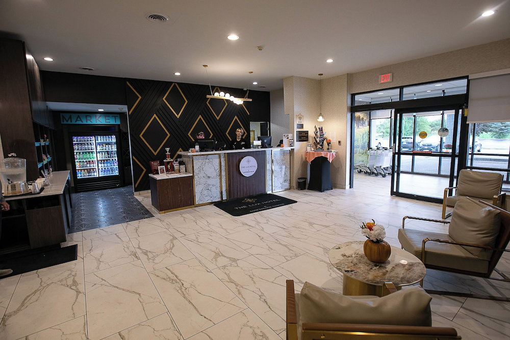 The Lux Hotel & Conference Center, An Ascend Collection Hotel