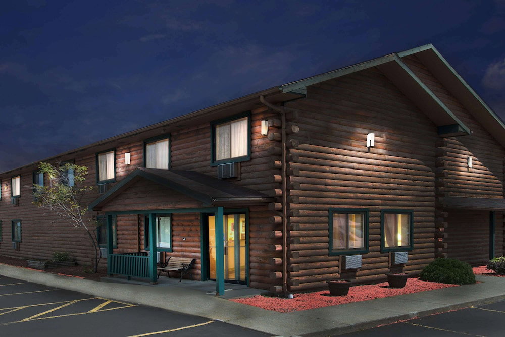 Hotel Super 8 By Wyndham Ticonderoga