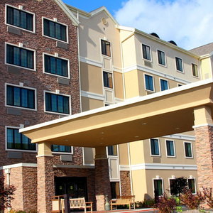 Hotel Staybridge Suites Liverpool Syracuse By Ihg cazare Liverpool