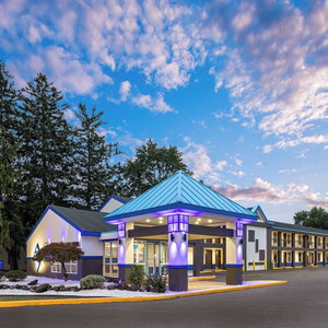 Hotel Days Inn & Suites By Wyndham Albany cazare Colonie