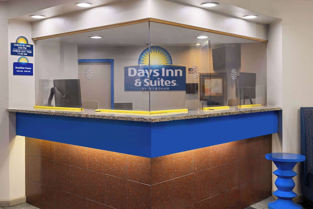 Days Inn & Suites By Wyndham Albany
