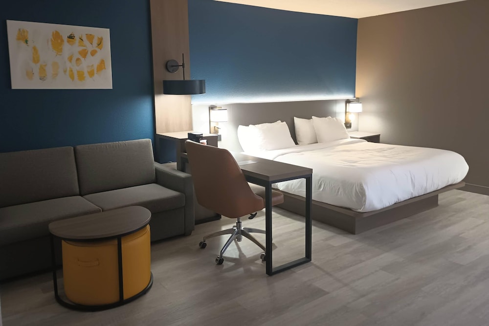 Comfort Inn & Suites Johnson City - Binghamton