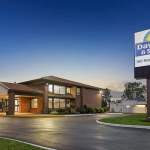 Hotel Days Inn By Wyndham Utica cazare Utica