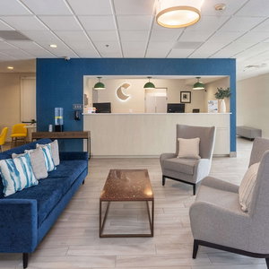 Hotel Comfort Inn & Suites Buffalo Airport cazare Buffalo