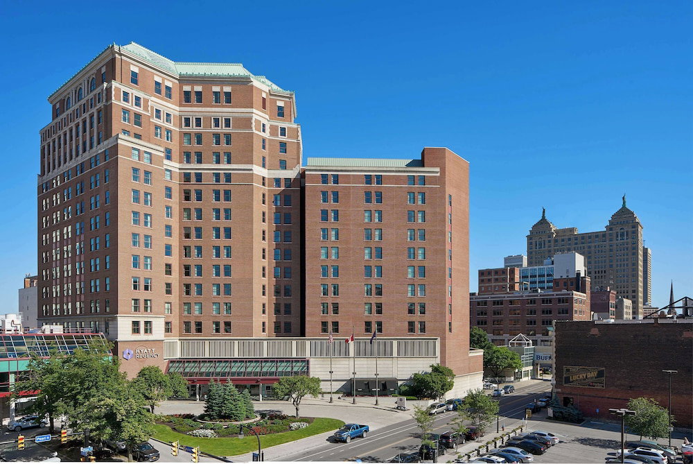 Hotel Hyatt Regency Buffalo / Hotel And Conference Center