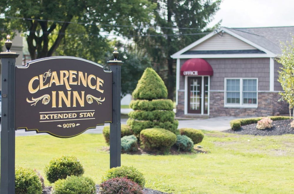 Hotel Clarence Inn