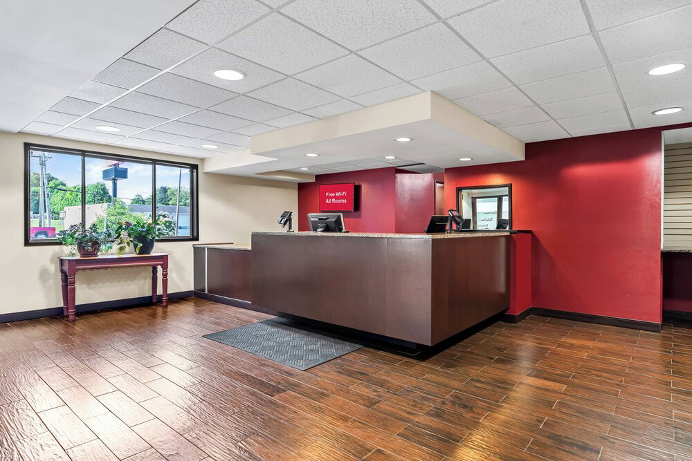 Hotel Red Roof Inn Plus+ & Suites Malone
