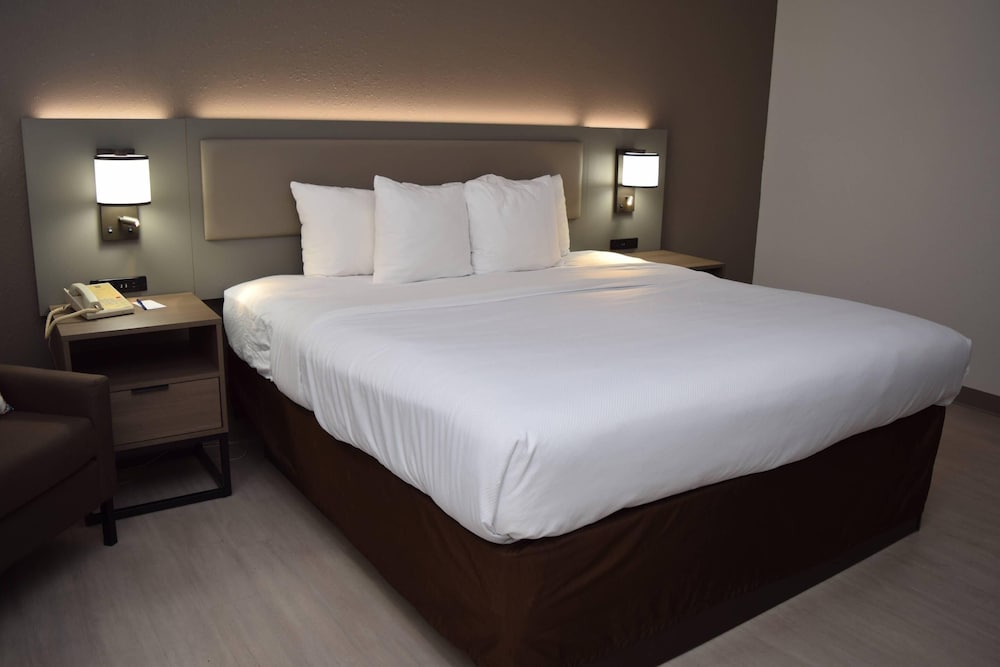 Hotel Comfort Inn & Suites Syracuse-Carrier Circle