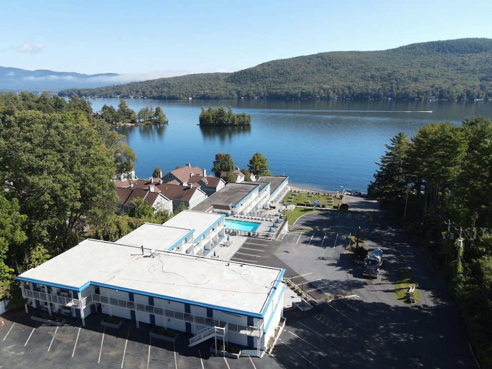 Hotel Lakefront Terrace Resort