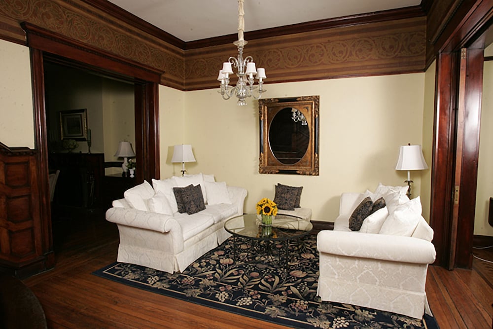 Hotel The Morgan State House