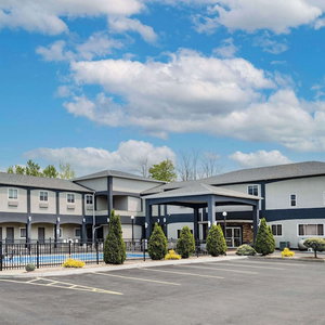 Hotel Days Inn & Suites By Wyndham Niagara Falls/Buffalo cazare Niagara Falls