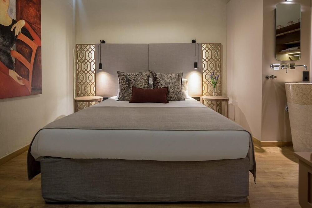 Contessa Boutique Hotel