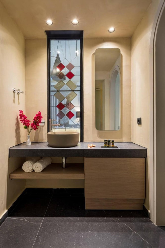 dal travel Contessa Boutique Hotel