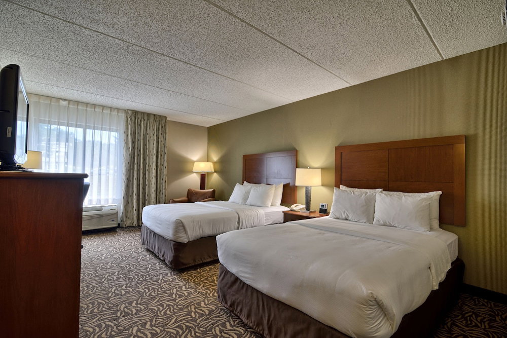 Hotel Clarion Inn & Suites Cortland - University Area