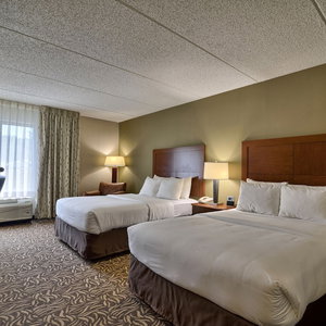 Hotel Clarion Inn & Suites Cortland - University Area cazare Cortland
