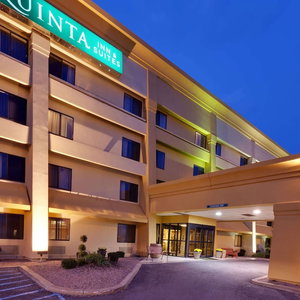 Hotel La Quinta Inn & Suites By Wyndham Plattsburgh cazare Plattsburgh