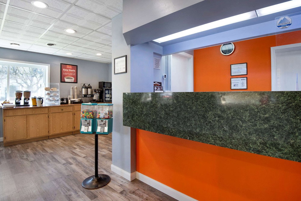 Econo Lodge Cortland Downtown