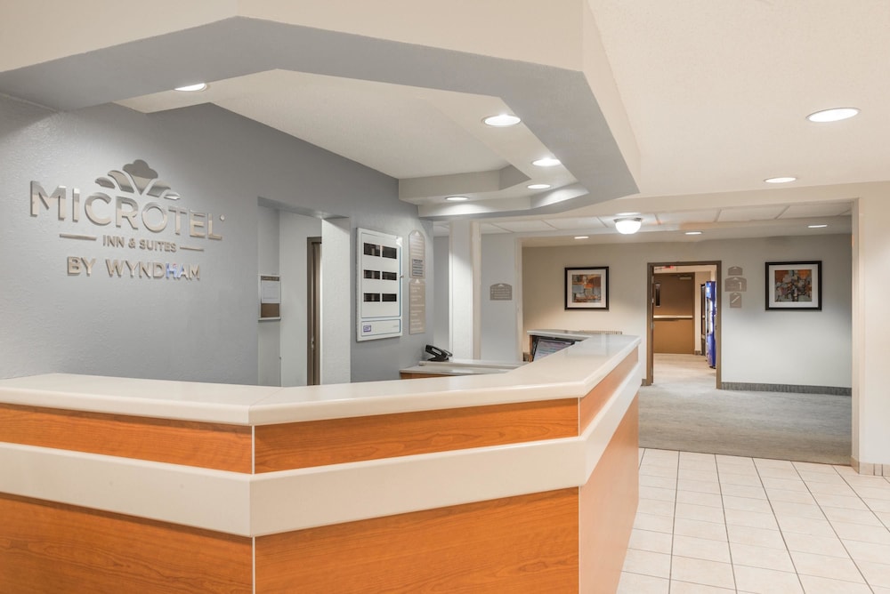 Microtel Inn & Suites By Wyndham Seneca Falls